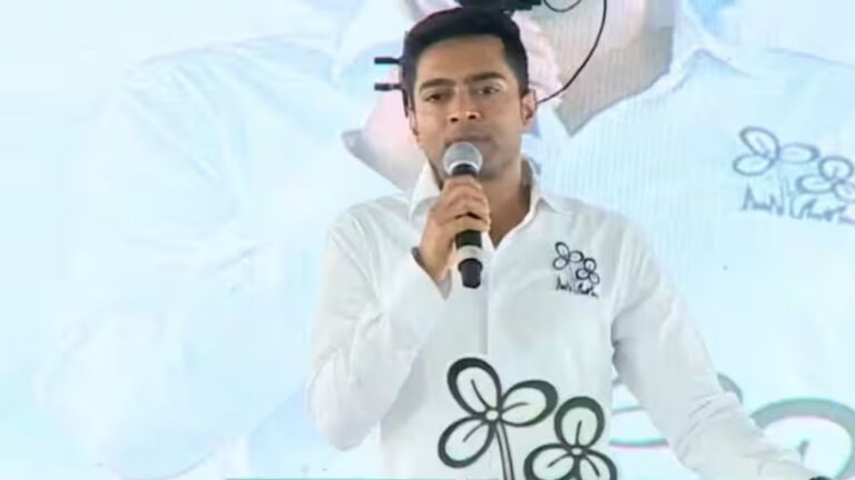 যুবসাথীর টাকা না পেলে ১৫ দিনের মধ্যে সমাধান, সাগরের সভা থেকে আশ্বাস অভিষেক বন্দ্যোপাধ্যায়ের
